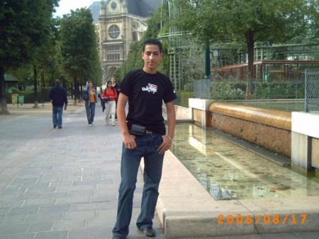 ME (que ton ame repose en paix layrahmak khoya)
